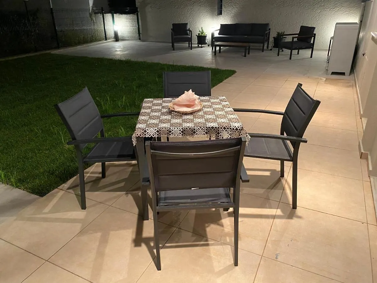 Апартаменты Lili House In Nikiti 150M From The Beach Греция