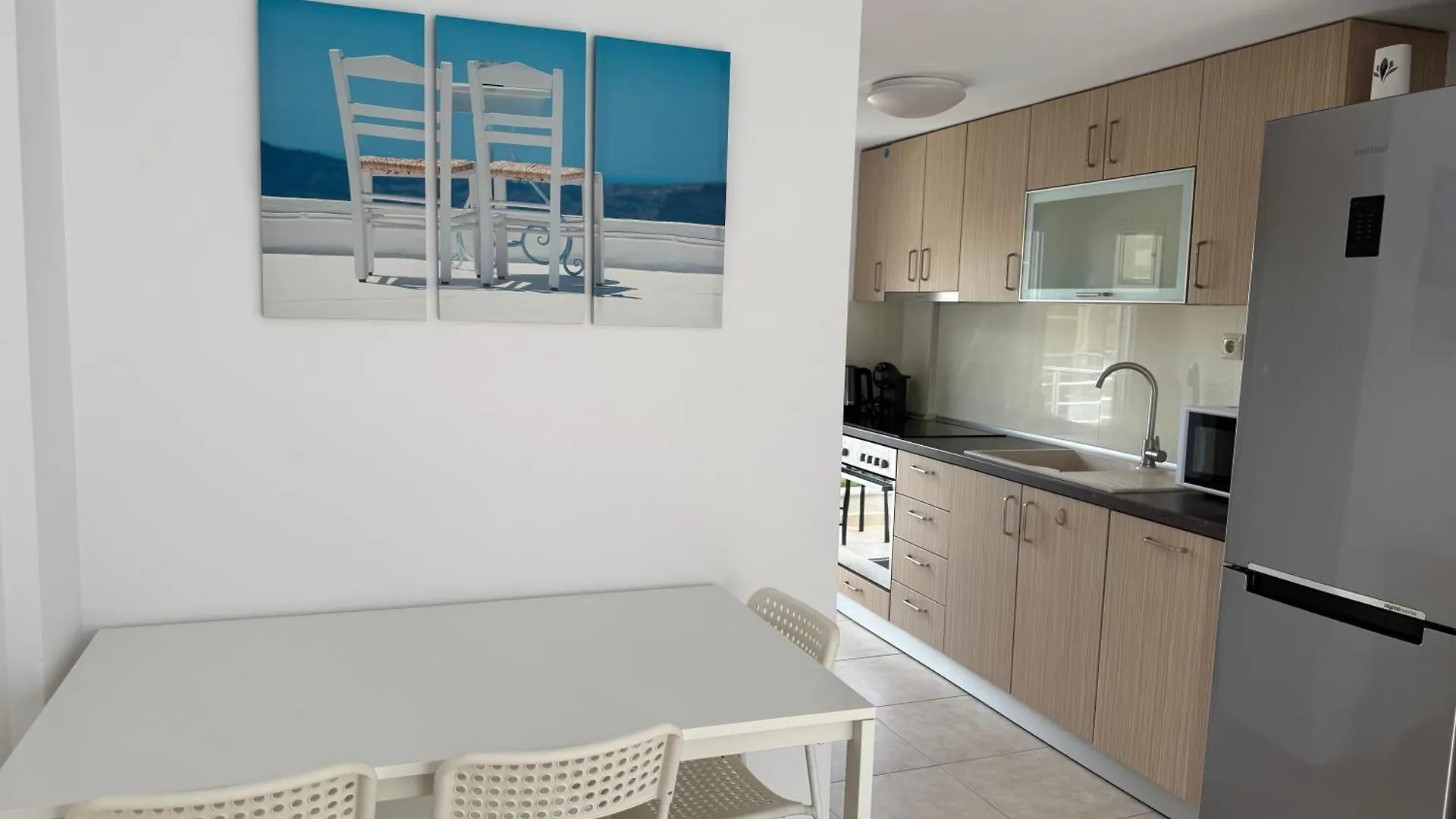 Lili House In Nikiti 150M From The Beach Апартаменты Никити
