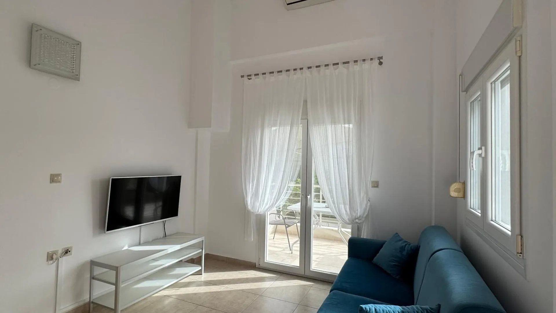 Апартаменты Lili House In Nikiti 150M From The Beach Греция