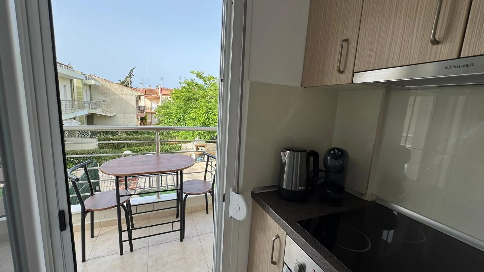 Апартаменты Lili House In Nikiti 150M From The Beach